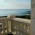 Bed and breakfast Belmont 4*